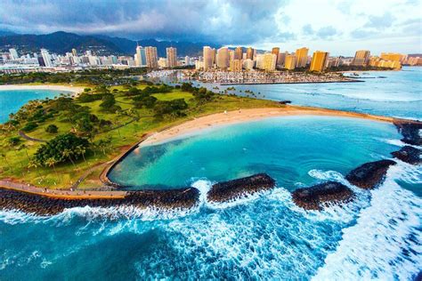 Surfing Paradise: Riding the Waves of Magid Island Lagoon in Honolulu